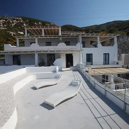 Ξενοδοχείο Cutimare - Aeolian Charme 4*