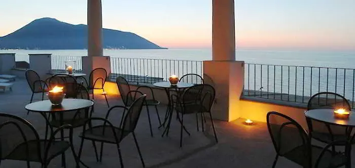 Hotell Cutimare - Aeolian Charme 4*